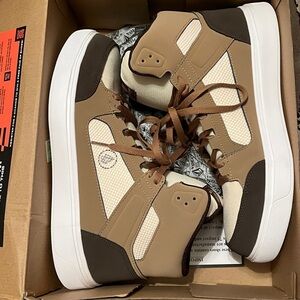 Volcom Men's Sneakers in Brown and Cream